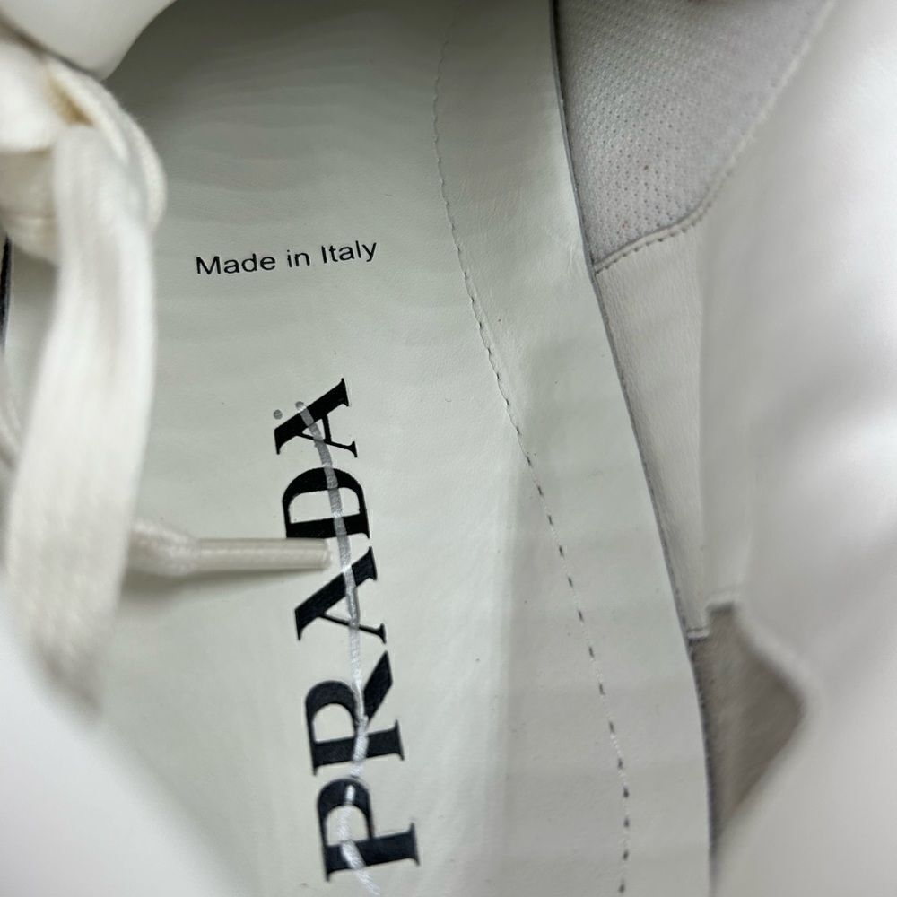 Men’s Prada downtown logo low top sneakers size 12.5 made in Italy - Picture 8 of 12
